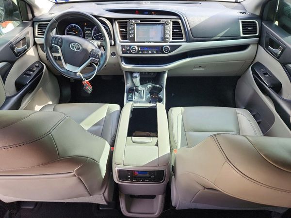 2019 TOYOTA HIGHLANDER SE/XLE