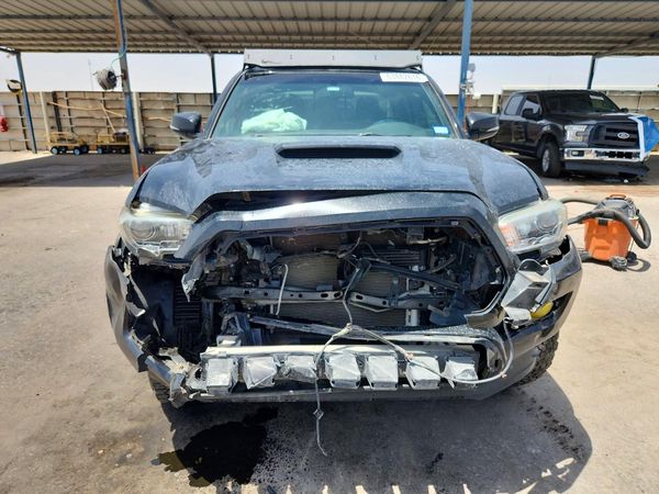 2017 TOYOTA TACOMA
