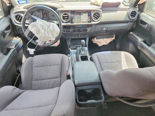 2017 TOYOTA TACOMA