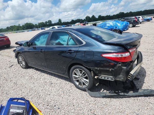 2015 TOYOTA CAMRY