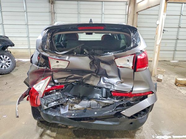 2015 KIA SPORTAGE GL - Middle-low