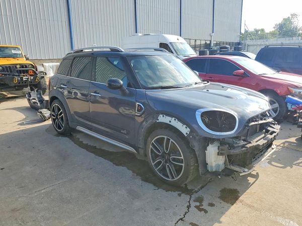 2017 MINI COOPER