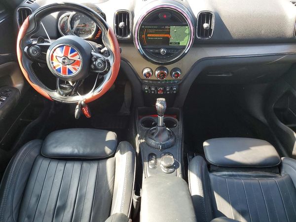 2017 MINI COOPER