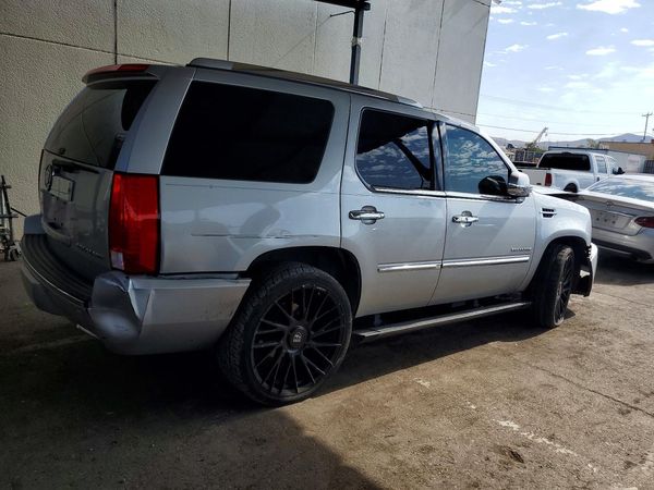 2013 CADILLAC ESCALADE