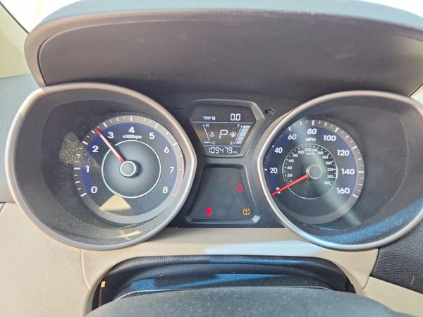 2016 HYUNDAI ELANTRA