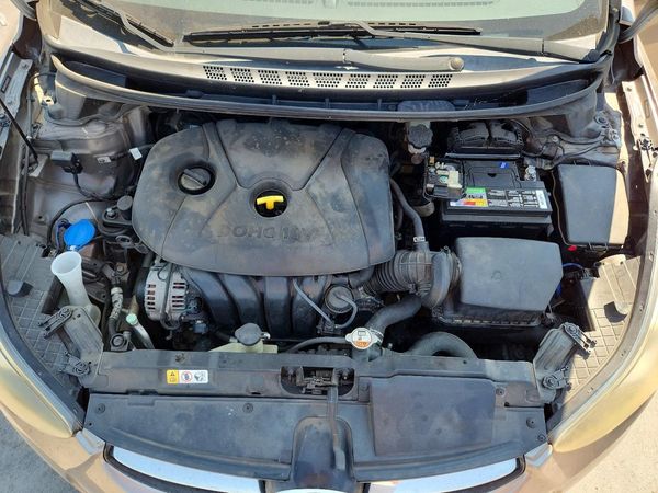 2016 HYUNDAI ELANTRA