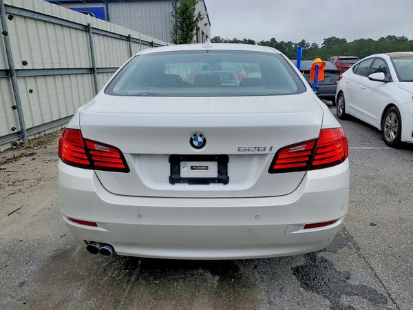 2016 BMW 528