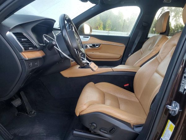 2018 VOLVO XC90 Inscription