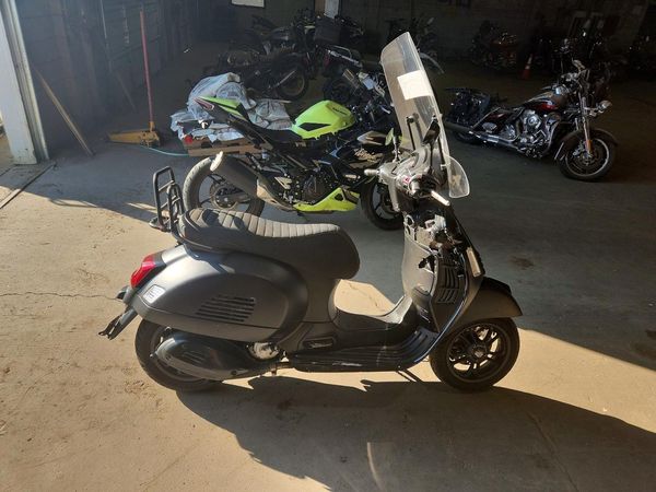 2024 VESPA GTS/SEI GI