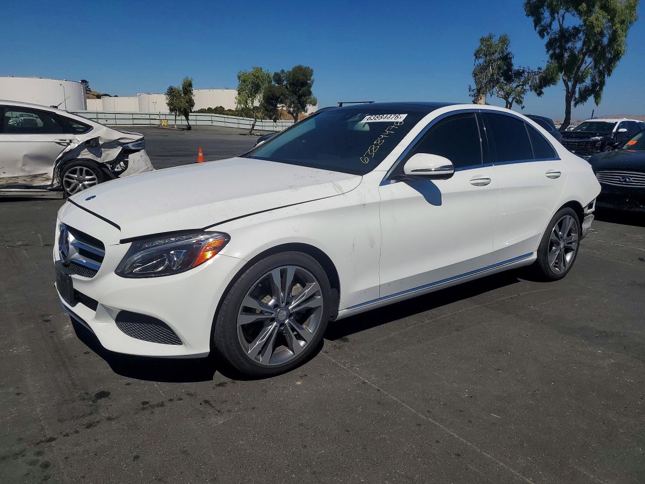 2016 MERCEDES-BENZ C C300