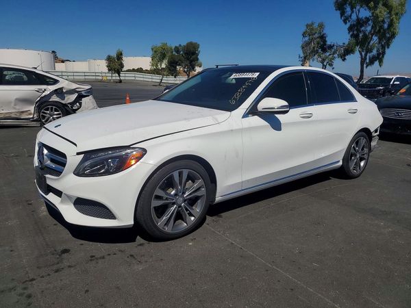 2016 MERCEDES-BENZ C C300