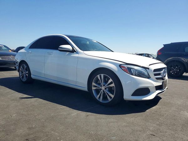 2016 MERCEDES-BENZ C C300