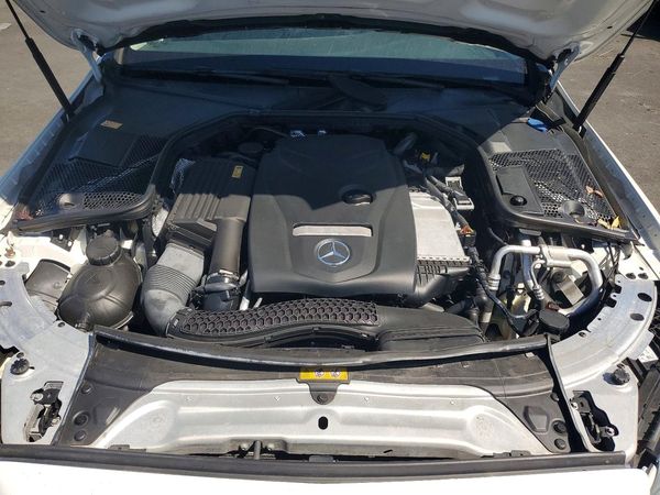 2016 MERCEDES-BENZ C C300