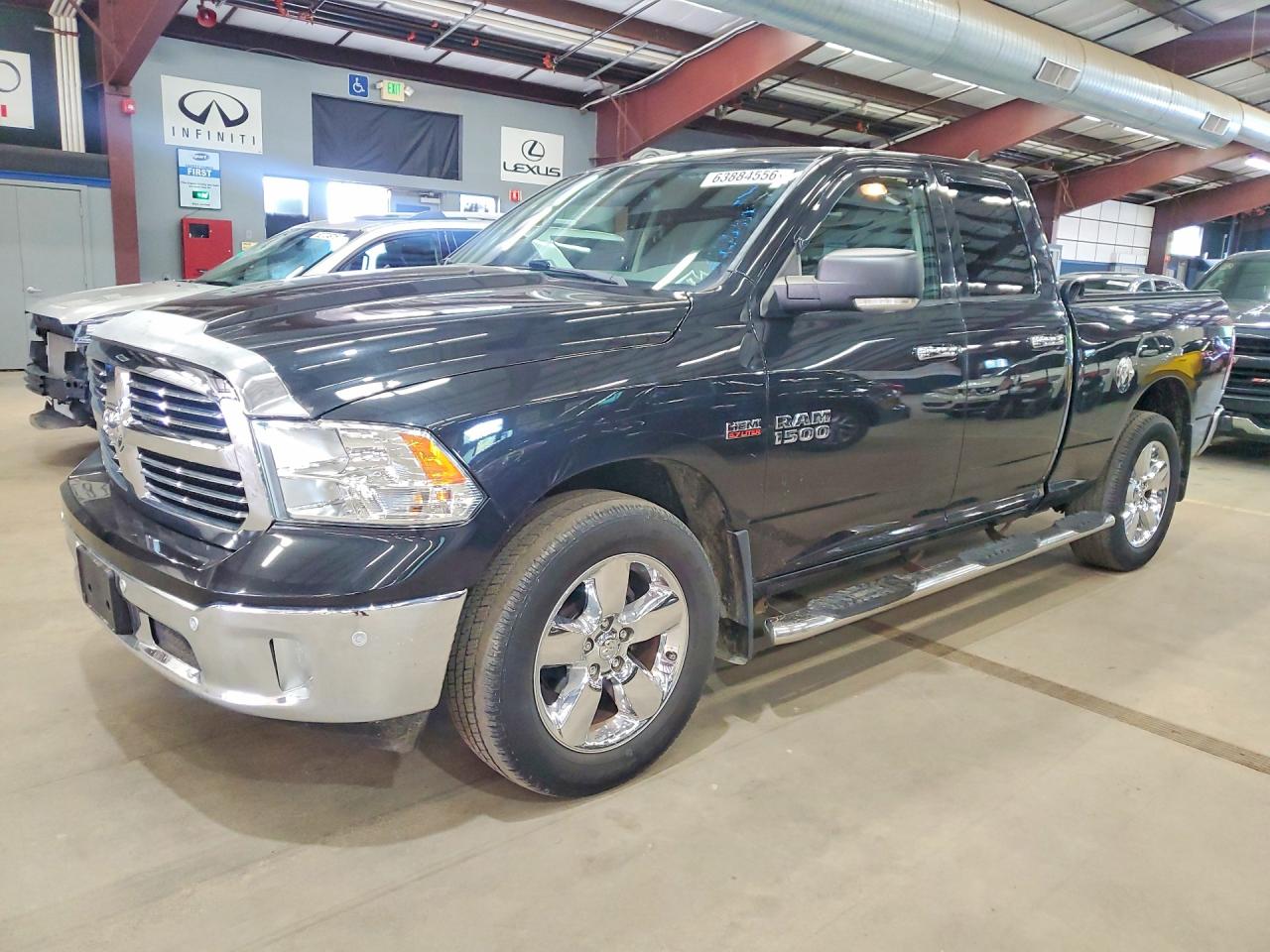 2017 RAM 1500 SLT QUAD CAB 4X4
