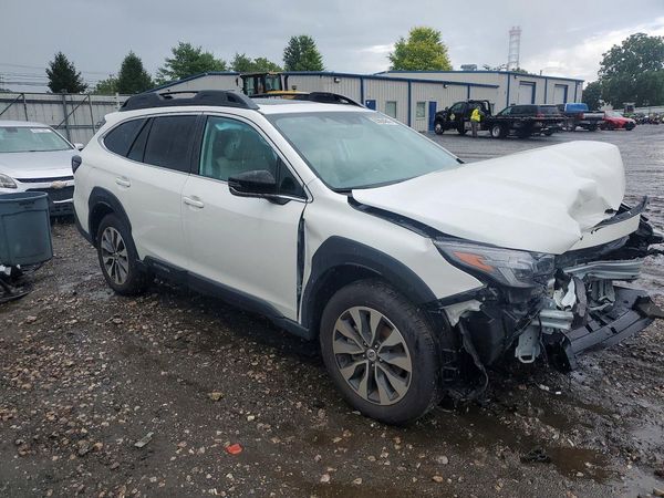 2025 SUBARU OUTBACK Limited — Passenger 3/4