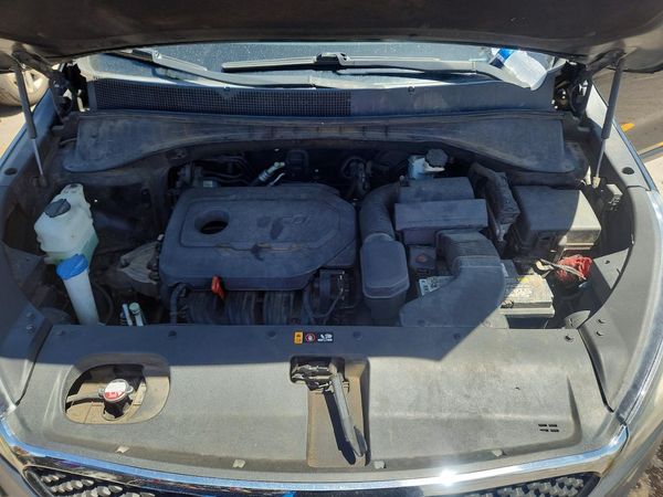 2016 KIA SORENTO L / LX