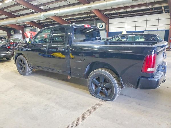 2015 RAM 1500 ST QUAD CAB 4X4