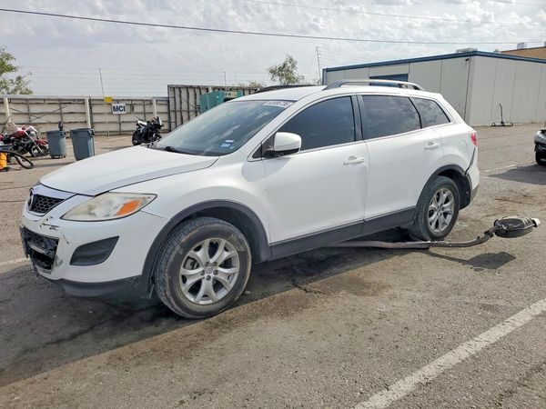 2012 MAZDA CX-9 Touring/GS — Front 3/4