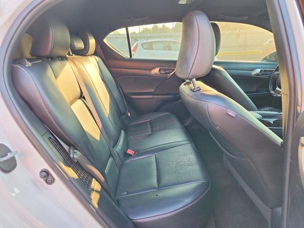 2015 LEXUS CT 200h