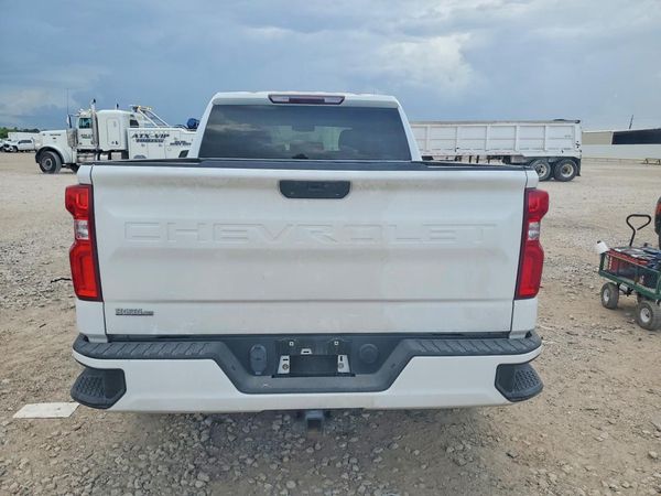 2021 CHEVROLET SILVERADO Custom