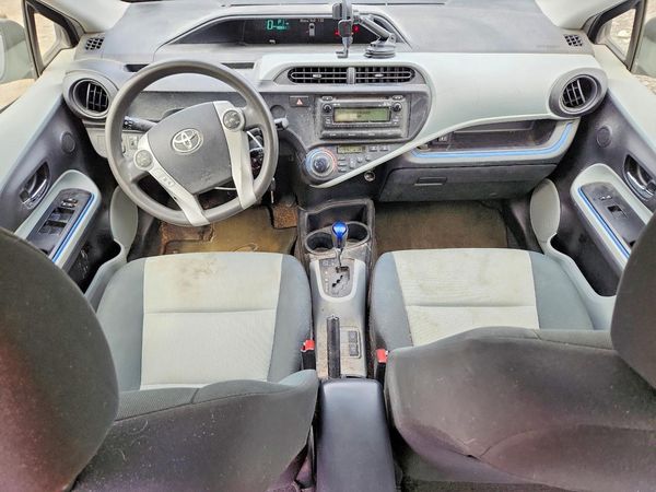 2012 TOYOTA PRIUS