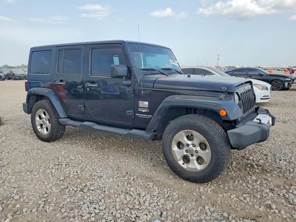 2015 JEEP WRANGLER UNLIMITED SAHARA 4X4
