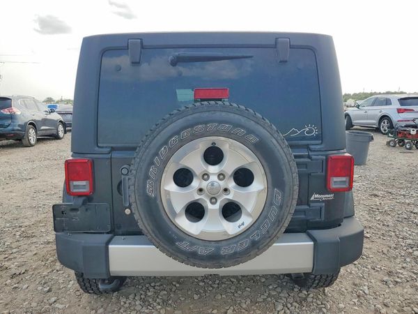 2015 JEEP WRANGLER UNLIMITED SAHARA 4X4