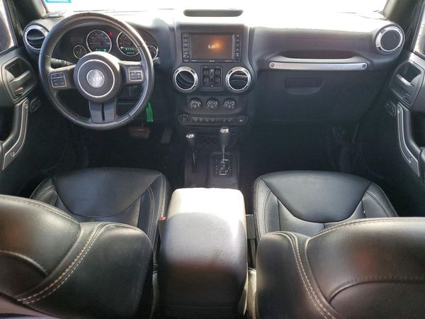 2015 JEEP WRANGLER UNLIMITED SAHARA 4X4