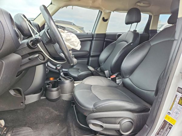 2014 MINI COOPER