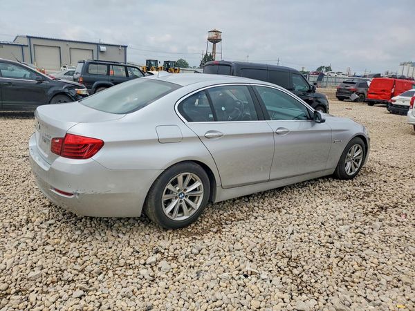 2015 BMW 528