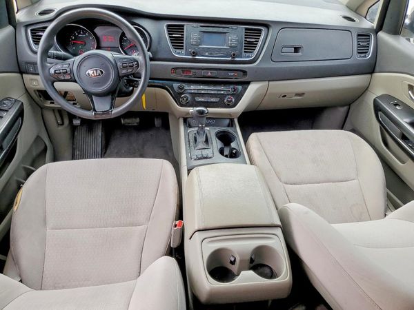 2016 KIA SEDONA LX - Middle-low