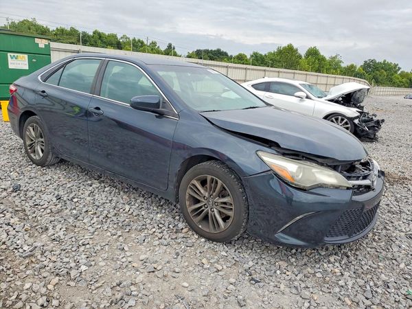 2017 TOYOTA CAMRY