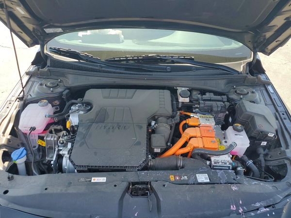 2026 HYUNDAI ELANTRA HYBRID