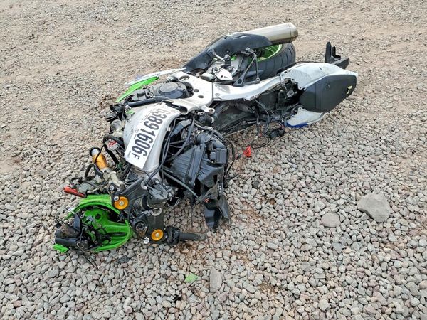2024 KAWASAKI ZX1002 L