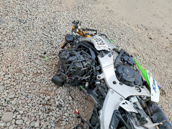 2024 KAWASAKI ZX1002 L
