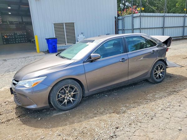 2015 TOYOTA CAMRY