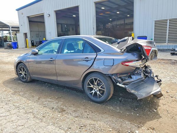 2015 TOYOTA CAMRY