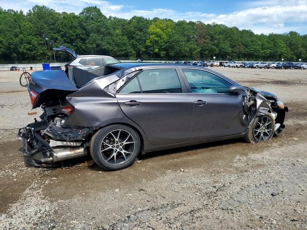 2015 TOYOTA CAMRY