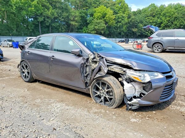 2015 TOYOTA CAMRY