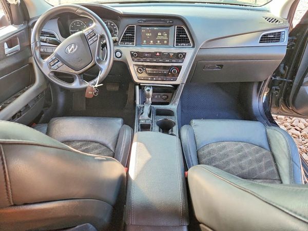 2017 HYUNDAI SONATA