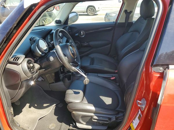 2016 MINI COOPER