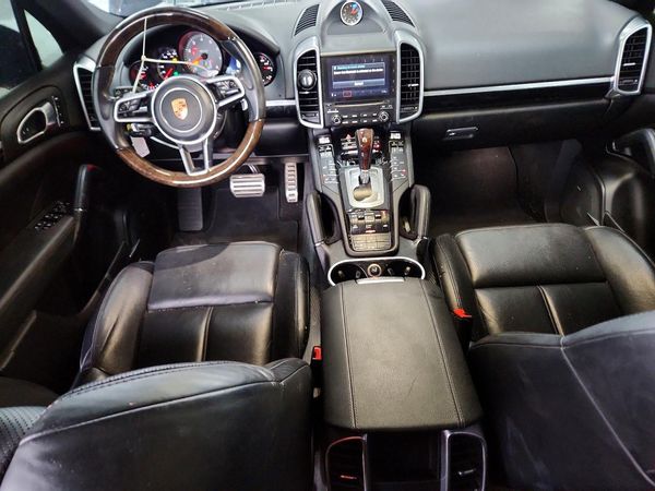 2018 PORSCHE CAYENNE S