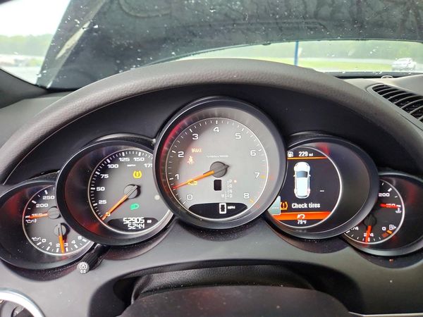 2018 PORSCHE CAYENNE S