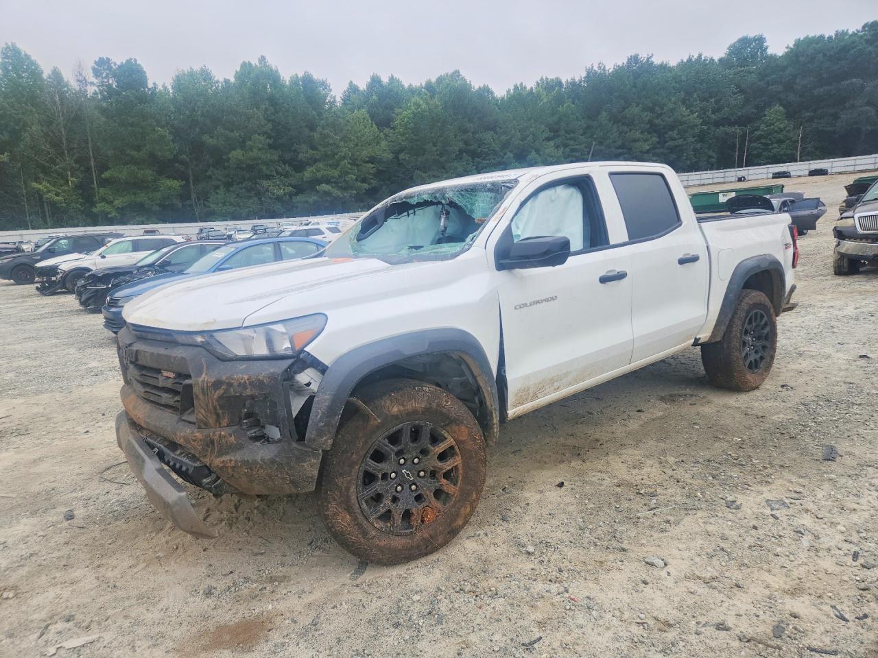 2026 CHEVROLET COLORADO Trail Boss — Front 3/4