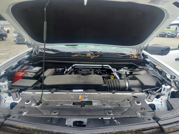 2026 CHEVROLET COLORADO Trail Boss — Engine bay