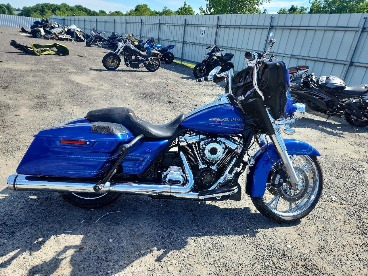 2019 HARLEY-DAVIDSON FLHX