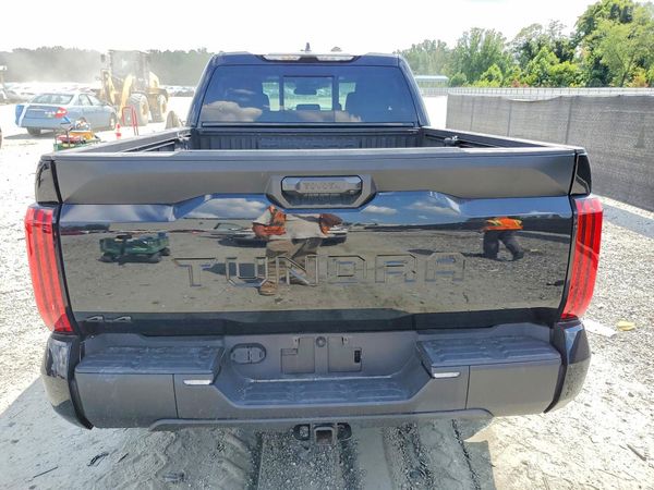 2025 TOYOTA TUNDRA