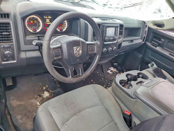 2018 RAM 1500 ST QUAD CAB 4X4