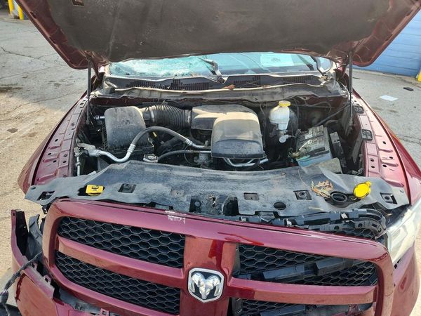 2018 RAM 1500 ST QUAD CAB 4X4