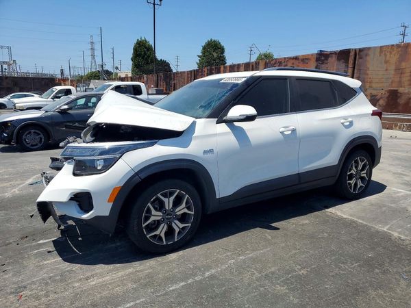 2022 KIA SELTOS EX